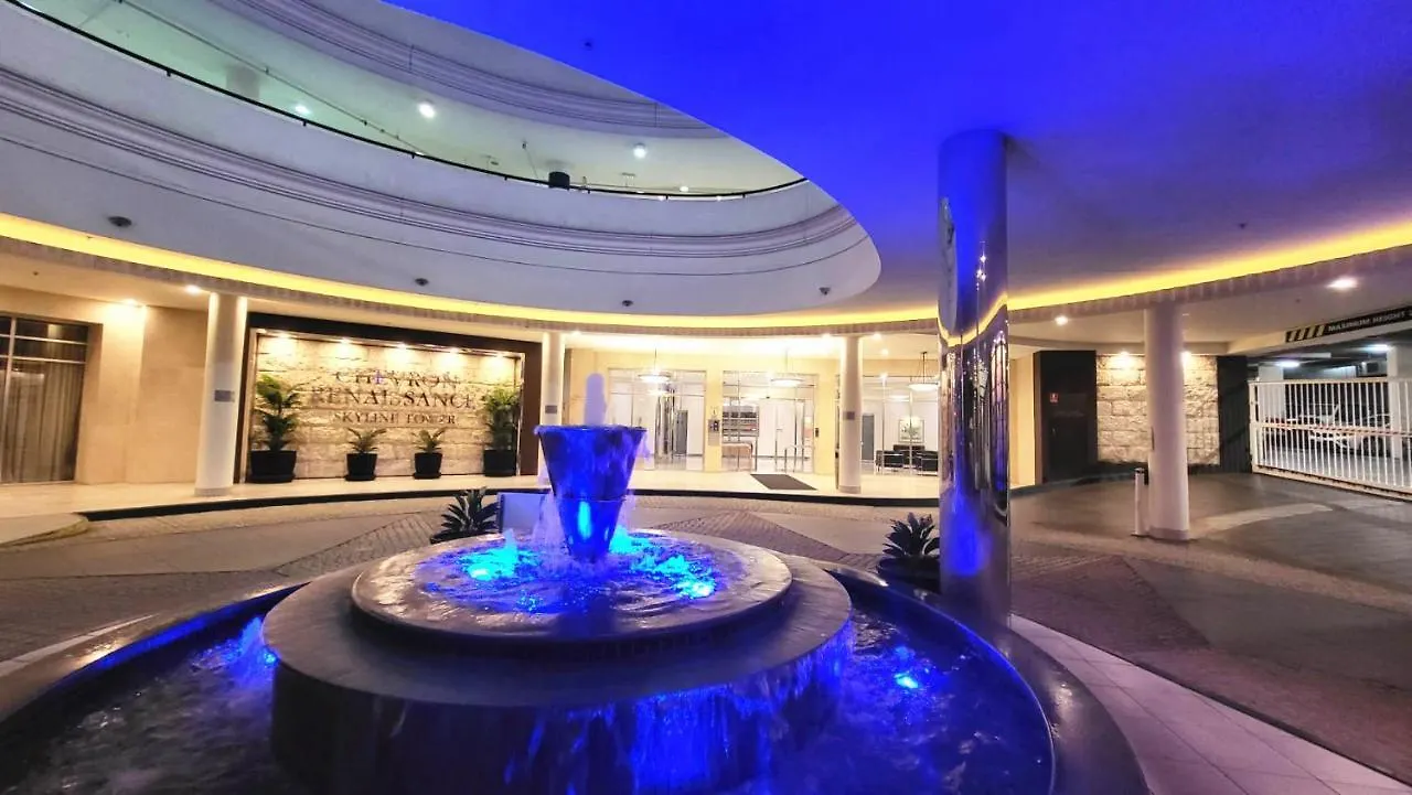 Beachside 2 Bedroom Apt In The Heart Of Surfers Paradise - Chevron Renaissance - Free Parking Gold Coast