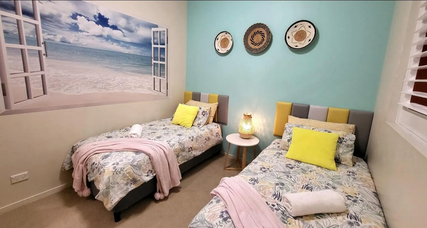 Beachside 2 Bedroom Apt In The Heart Of Surfers Paradise - Chevron Renaissance - Free Parking Gold Coast