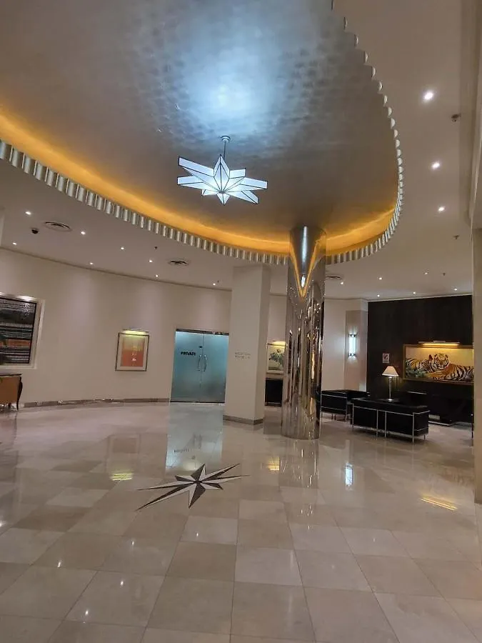 Beachside 2 Bedroom Apt In The Heart Of Surfers Paradise - Chevron Renaissance - Free Parking غولد كوست أستراليا
