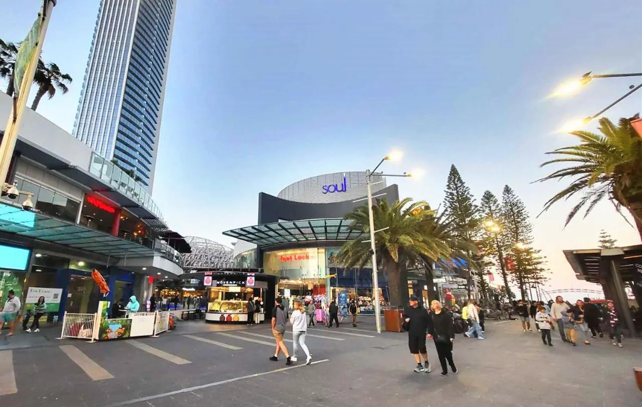 شقة Beachside 2 Bedroom Apt In The Heart Of Surfers Paradise - Chevron Renaissance - Free Parking غولد كوست أستراليا